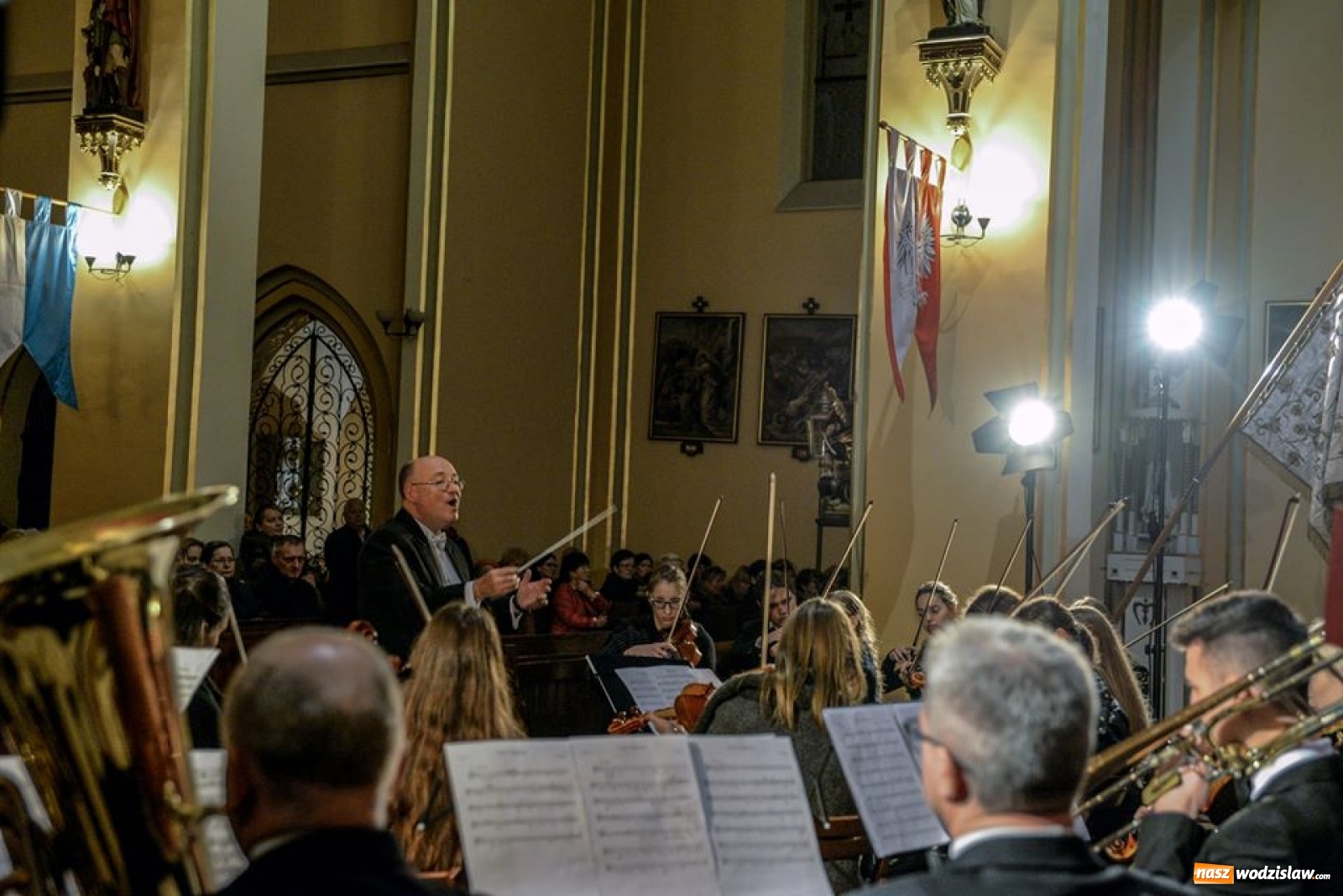 Zdjęcie w galerii na portalu naszwodzislaw.com: Pięknie wyśpiewany jubileusz Chóru Jadwiga wiadomości z regionu