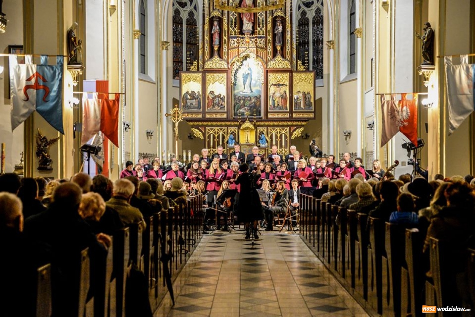 Zdjęcie w galerii na portalu naszwodzislaw.com: Pięknie wyśpiewany jubileusz Chóru Jadwiga wiadomości z regionu