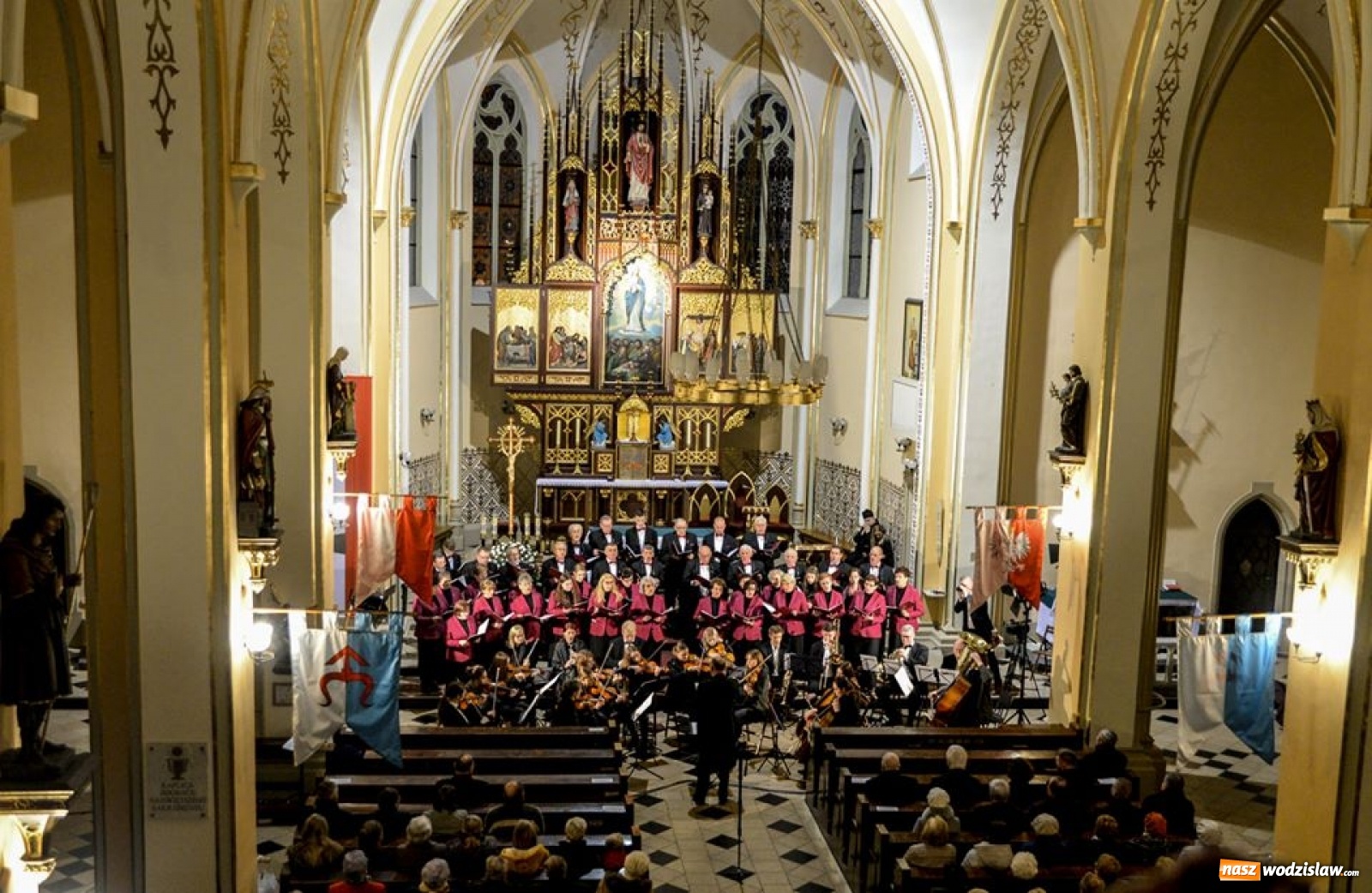 Zdjęcie w galerii na portalu naszwodzislaw.com: Pięknie wyśpiewany jubileusz Chóru Jadwiga wiadomości z regionu