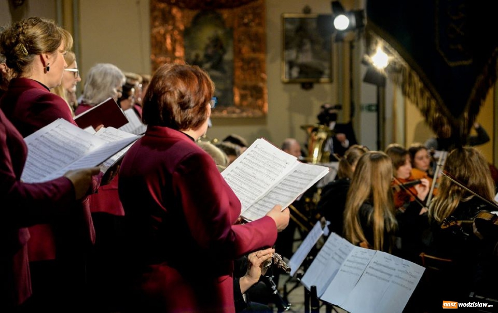 Zdjęcie w galerii na portalu naszwodzislaw.com: Pięknie wyśpiewany jubileusz Chóru Jadwiga wiadomości z regionu