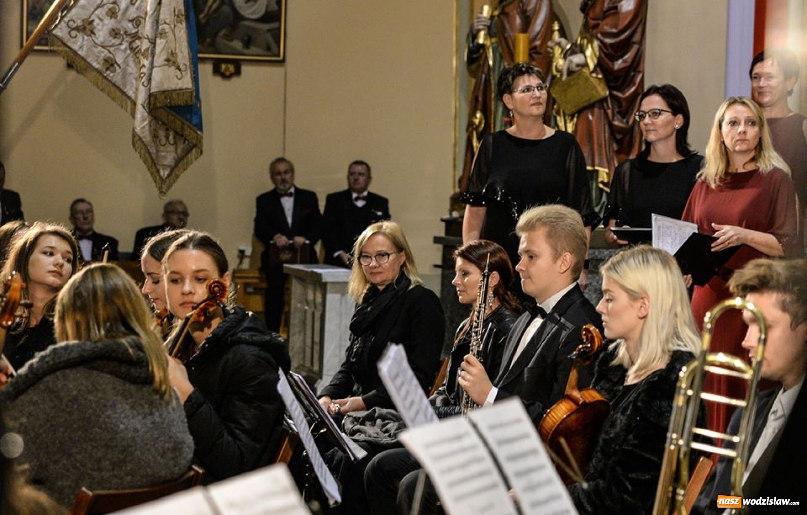 Zdjęcie w galerii na portalu naszwodzislaw.com: Pięknie wyśpiewany jubileusz Chóru Jadwiga wiadomości z regionu