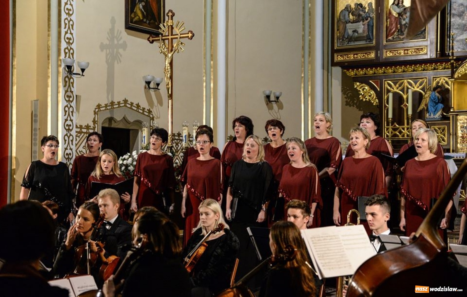 Zdjęcie w galerii na portalu naszwodzislaw.com: Pięknie wyśpiewany jubileusz Chóru Jadwiga wiadomości z regionu