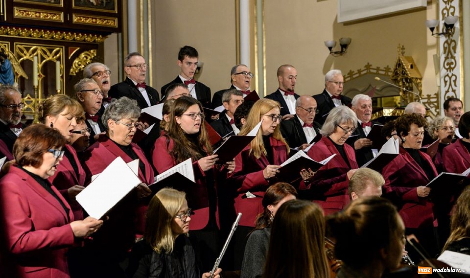 Zdjęcie w galerii na portalu naszwodzislaw.com: Pięknie wyśpiewany jubileusz Chóru Jadwiga wiadomości z regionu