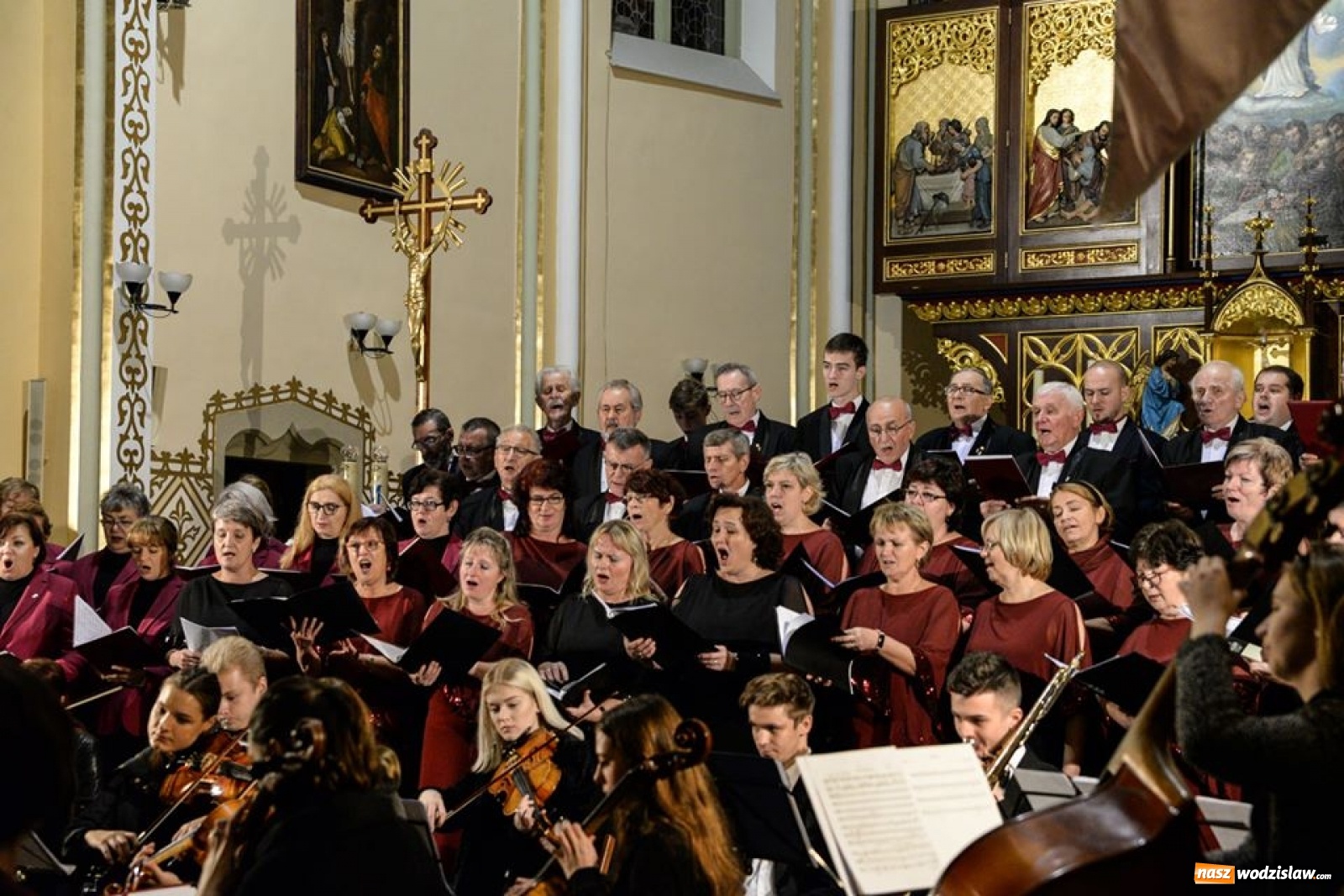 Zdjęcie w galerii na portalu naszwodzislaw.com: Pięknie wyśpiewany jubileusz Chóru Jadwiga wiadomości z regionu