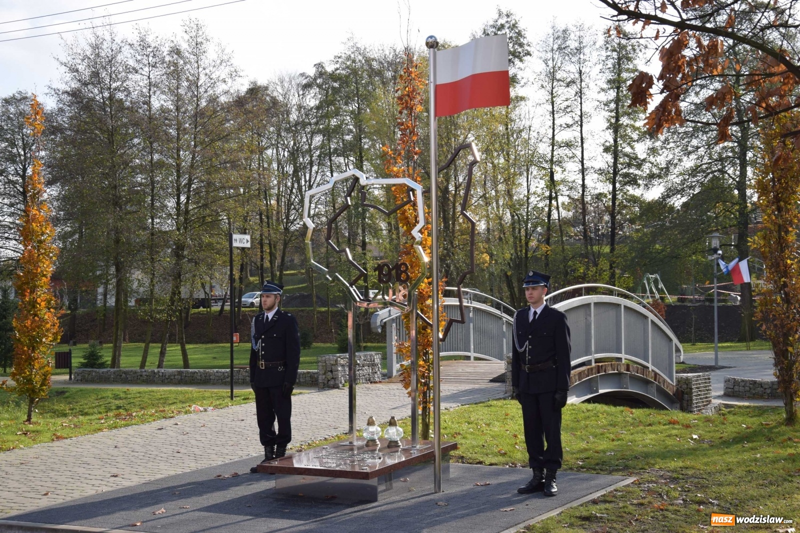 Zdjęcie w galerii na portalu naszwodzislaw.com: Obchody Święta Niepodległości w Mszanie wiadomości z regionu