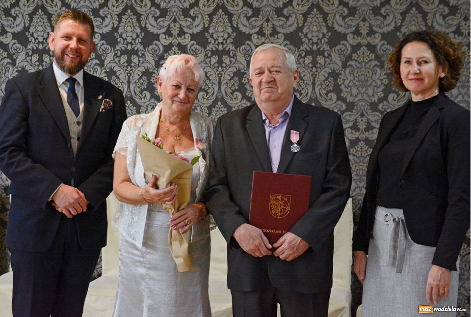 Zdjęcie w galerii na portalu naszwodzislaw.com: We dwoje idą przez życie. Małżeńskie jubileusze w Wodzisławiu Śląskim [FOTO] wiadomości z regionu