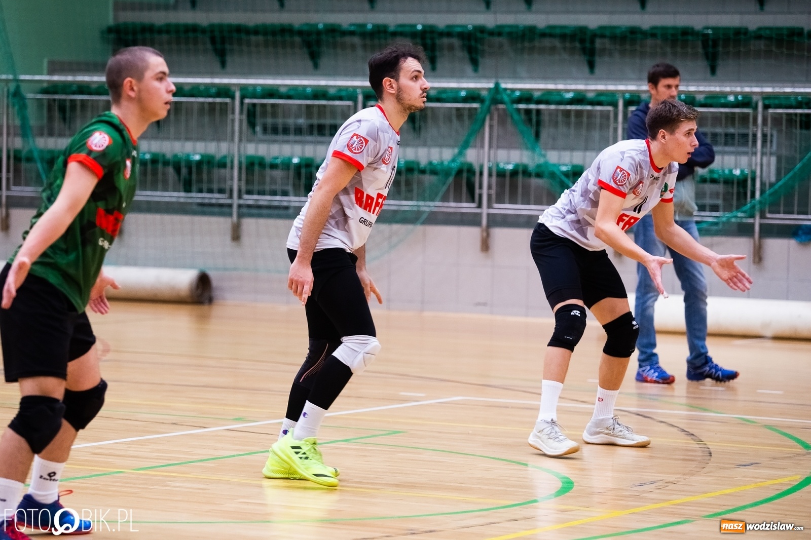 Zdjęcie w galerii na portalu naszwodzislaw.com: Siatkarski rollercoaster w Arenie Rafako. Raciborzanie górą! [FOTO i WIDEO] wiadomości z regionu