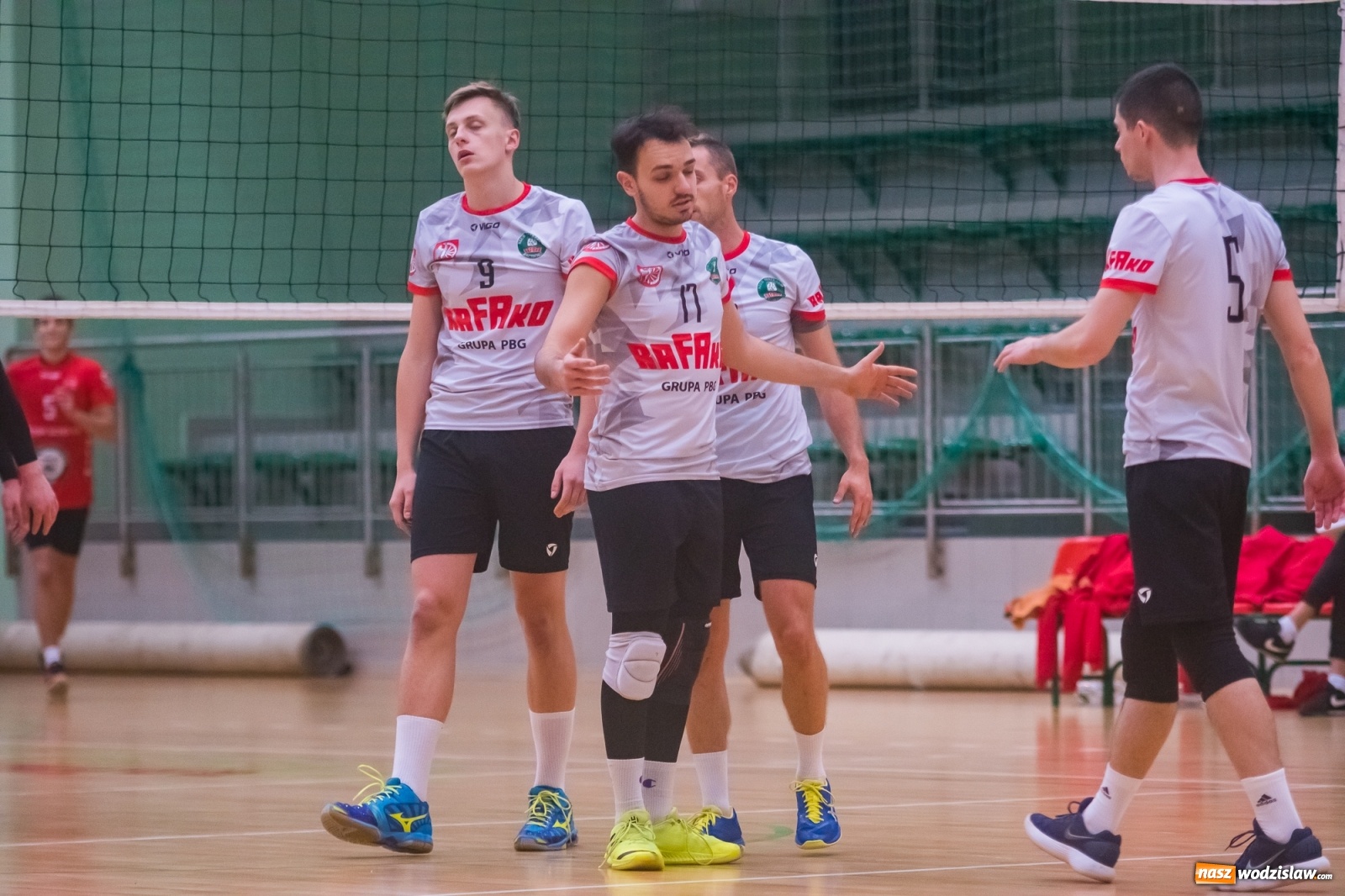 Zdjęcie w galerii na portalu naszwodzislaw.com: Siatkarski rollercoaster w Arenie Rafako. Raciborzanie górą! [FOTO i WIDEO] wiadomości z regionu