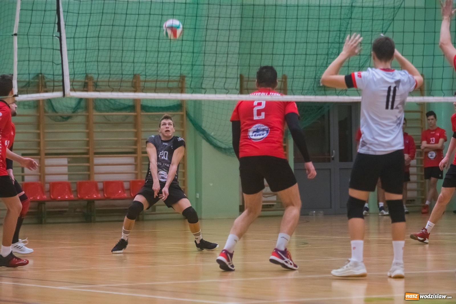 Zdjęcie w galerii na portalu naszwodzislaw.com: Siatkarski rollercoaster w Arenie Rafako. Raciborzanie górą! [FOTO i WIDEO] wiadomości z regionu