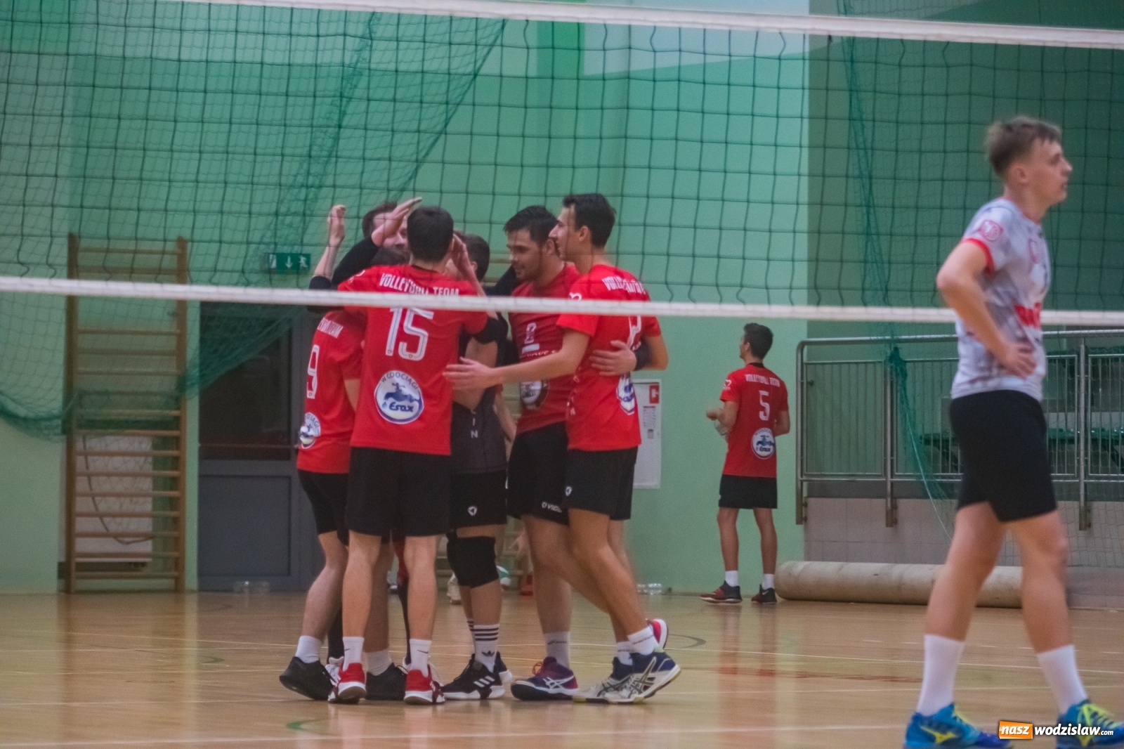 Zdjęcie w galerii na portalu naszwodzislaw.com: Siatkarski rollercoaster w Arenie Rafako. Raciborzanie górą! [FOTO i WIDEO] wiadomości z regionu