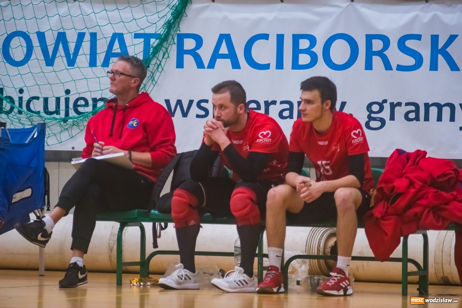 Zdjęcie w galerii na portalu naszwodzislaw.com: Siatkarski rollercoaster w Arenie Rafako. Raciborzanie górą! [FOTO i WIDEO] wiadomości z regionu