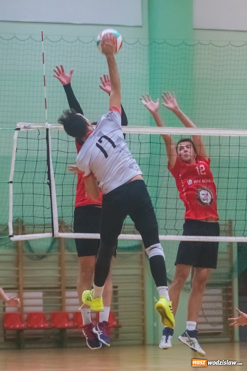 Zdjęcie w galerii na portalu naszwodzislaw.com: Siatkarski rollercoaster w Arenie Rafako. Raciborzanie górą! [FOTO i WIDEO] wiadomości z regionu