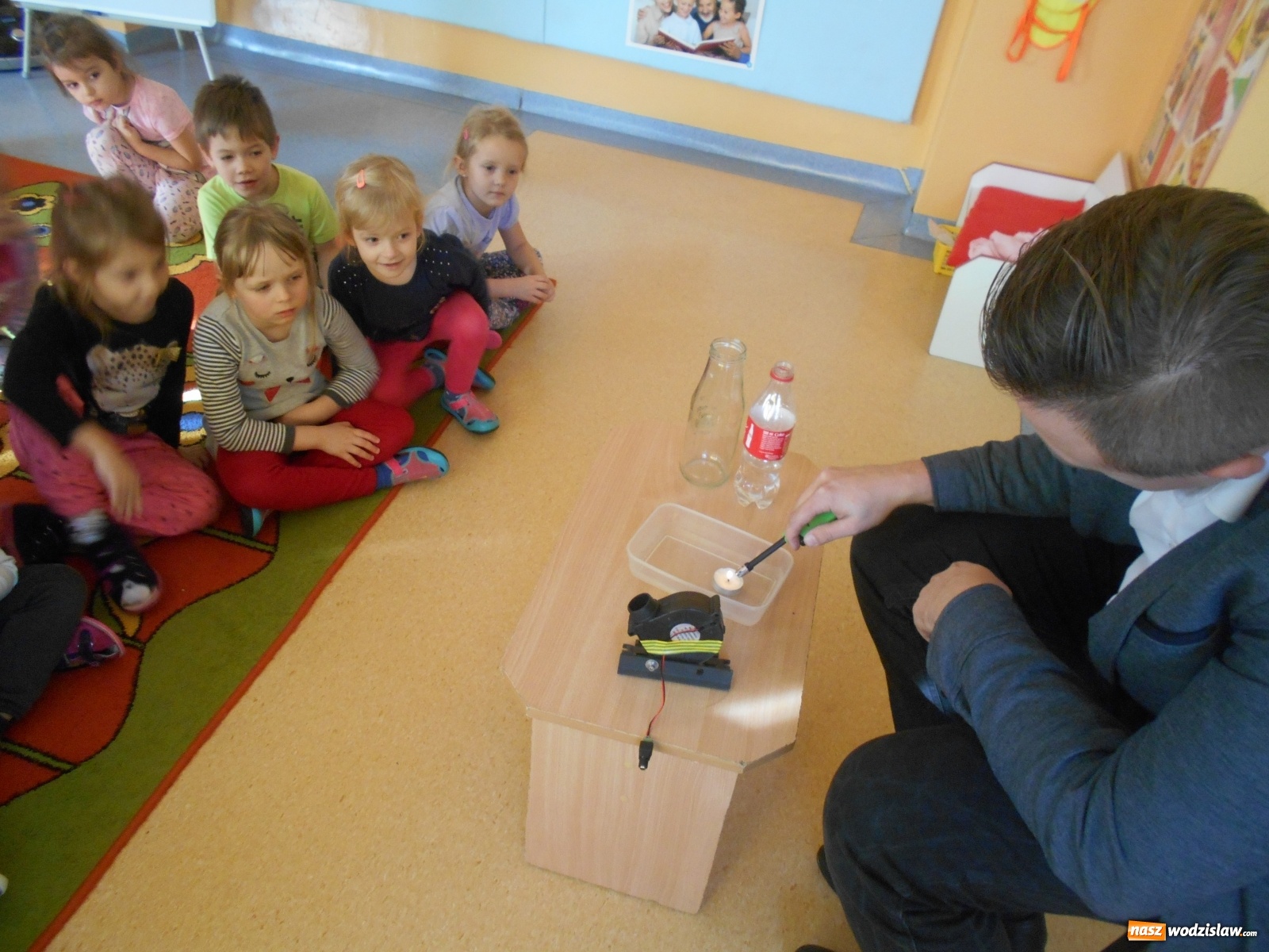 Zdjęcie w galerii na portalu naszwodzislaw.com: Pomysłowe odkrywanie świata nowoczesnych technologii przedszkolu numer 18 wiadomości z regionu