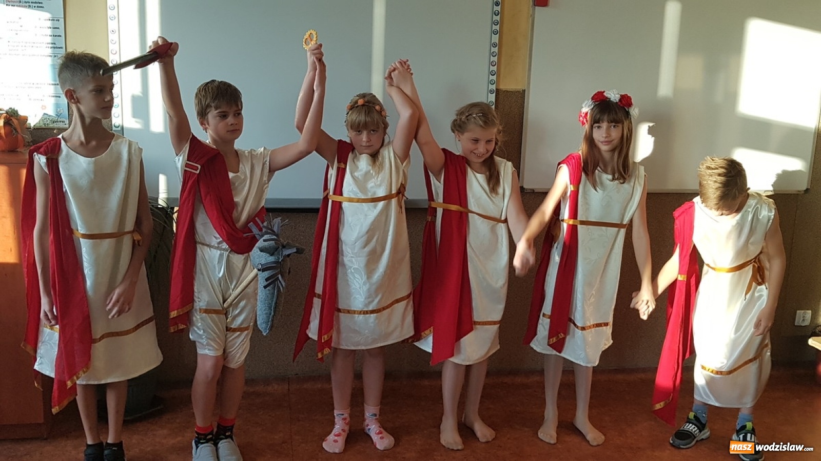 Zdjęcie w galerii na portalu naszwodzislaw.com: Mitologia na żywo w SP3 wiadomości z regionu