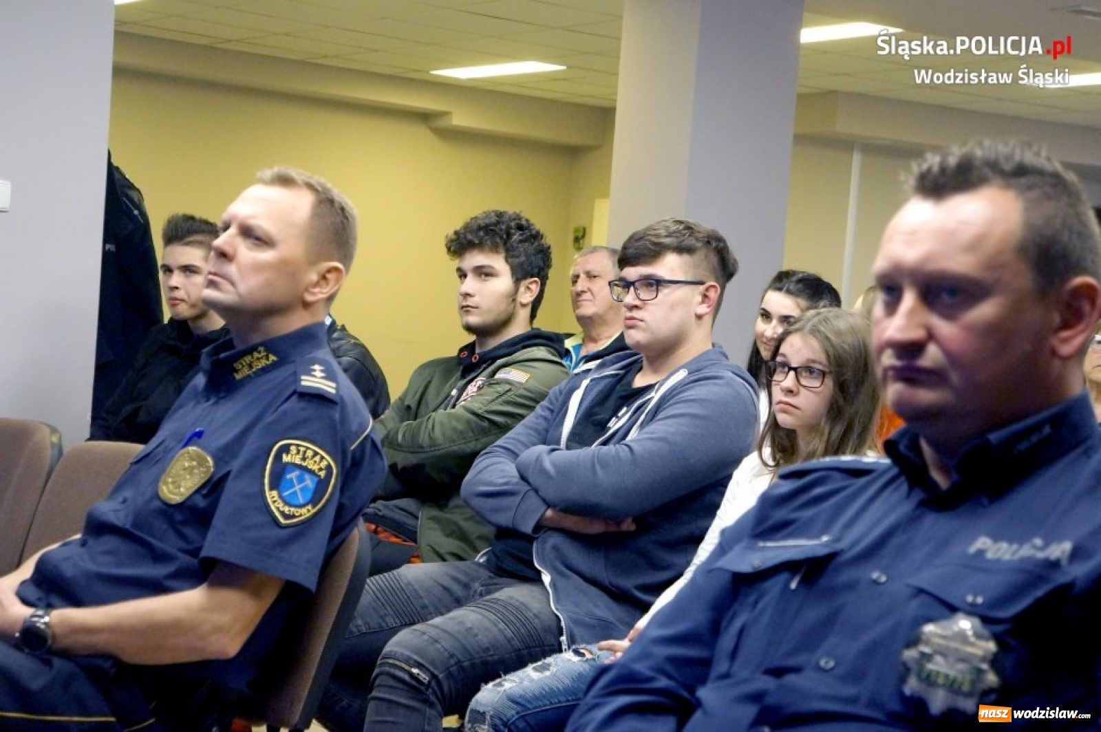 Zdjęcie w galerii na portalu naszwodzislaw.com: Rydułtowska debata z policją o bezpieczeństwie wiadomości z regionu