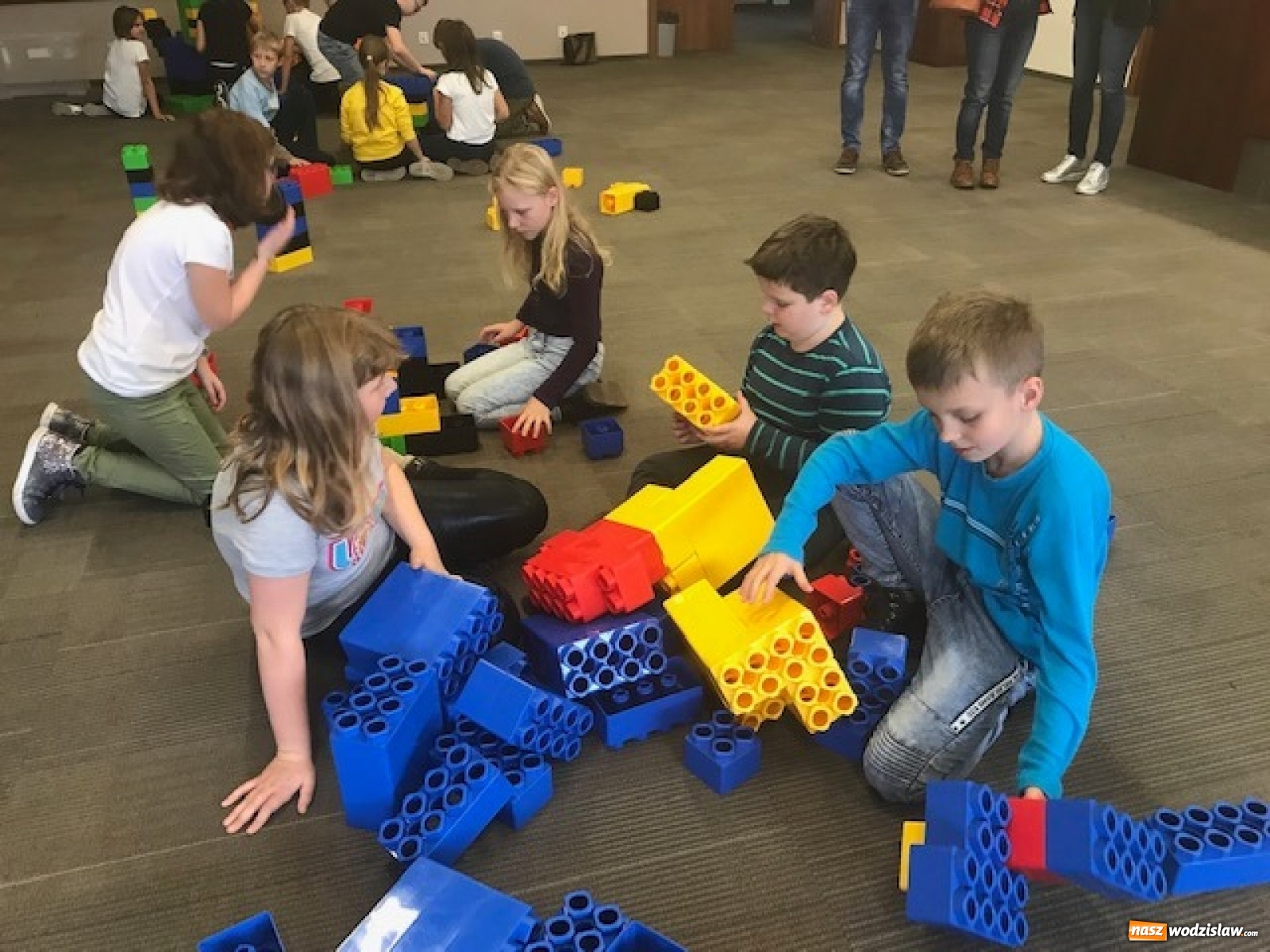 Zdjęcie w galerii na portalu naszwodzislaw.com: Kreatywnie w Lego Fun wiadomości z regionu