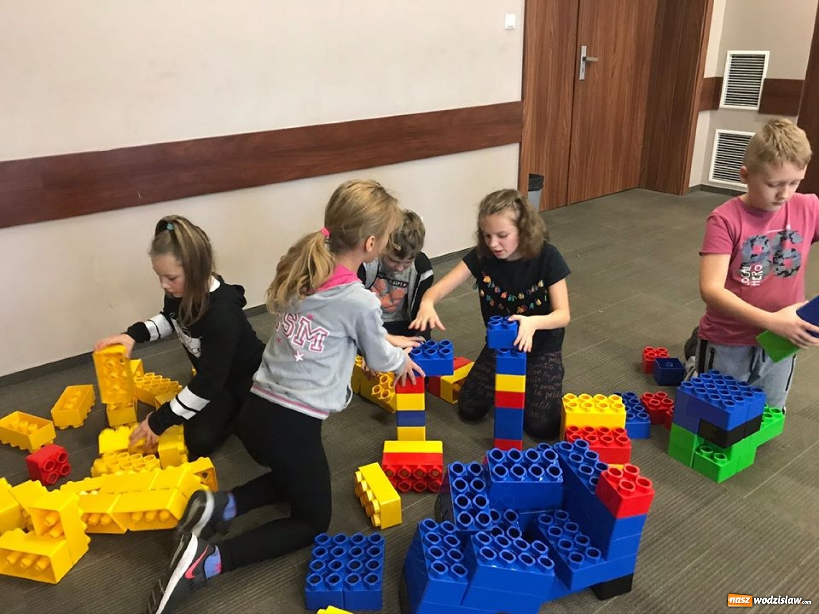 Zdjęcie w galerii na portalu naszwodzislaw.com: Kreatywnie w Lego Fun wiadomości z regionu