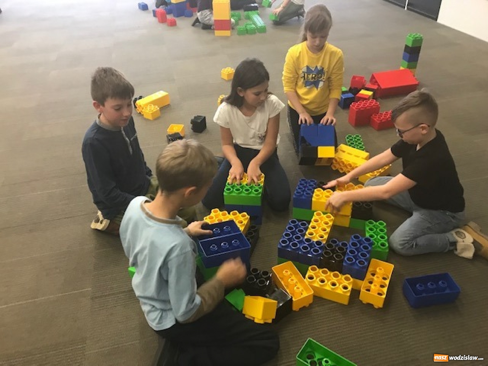 Zdjęcie w galerii na portalu naszwodzislaw.com: Kreatywnie w Lego Fun wiadomości z regionu