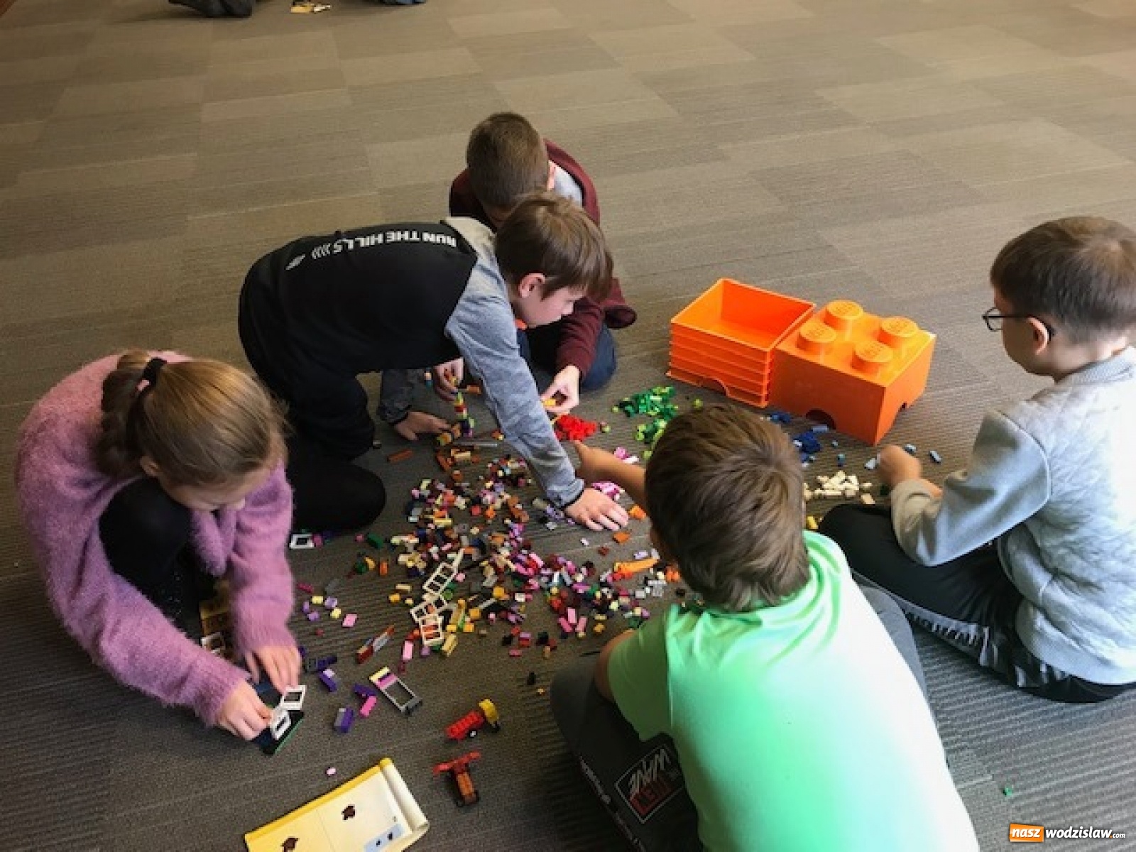 Zdjęcie w galerii na portalu naszwodzislaw.com: Kreatywnie w Lego Fun wiadomości z regionu