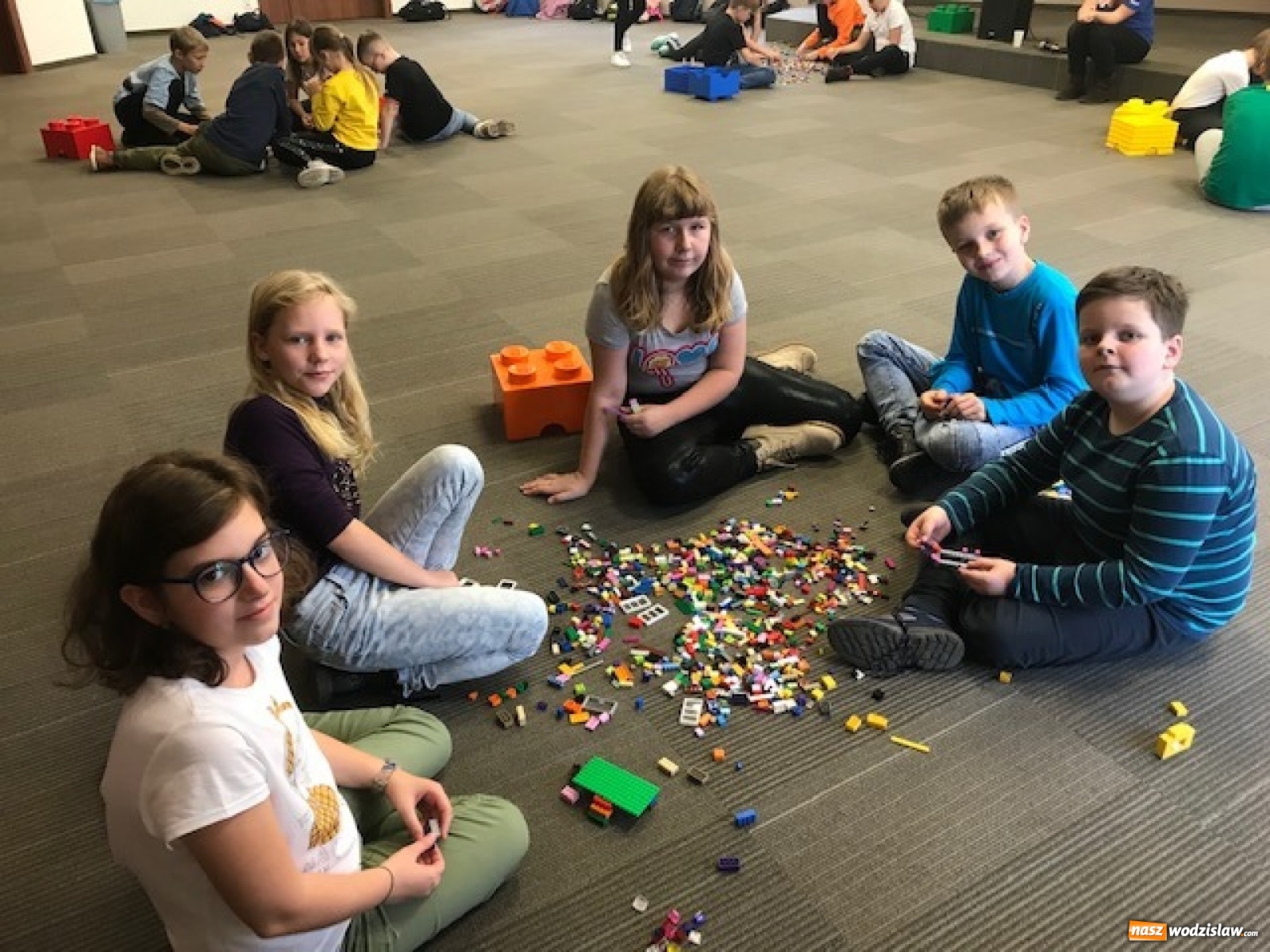 Zdjęcie w galerii na portalu naszwodzislaw.com: Kreatywnie w Lego Fun wiadomości z regionu