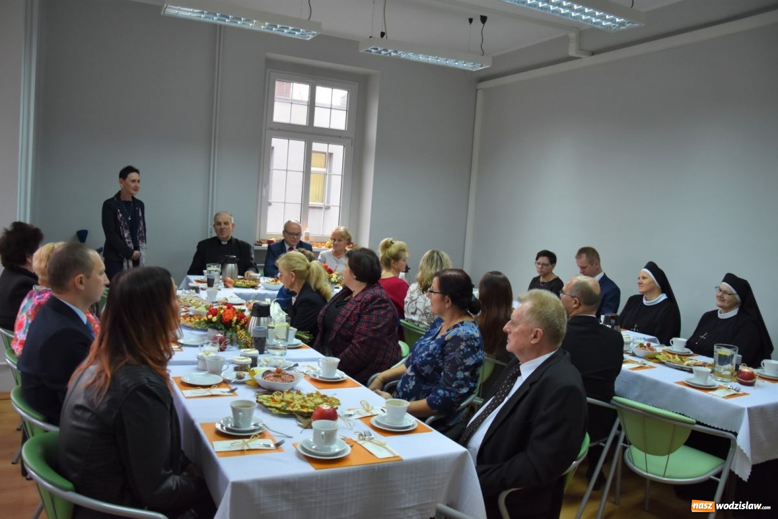 Zdjęcie w galerii na portalu naszwodzislaw.com: Pracownicy socjalni uhonorowani medalami Prezydenta RP wiadomości z regionu