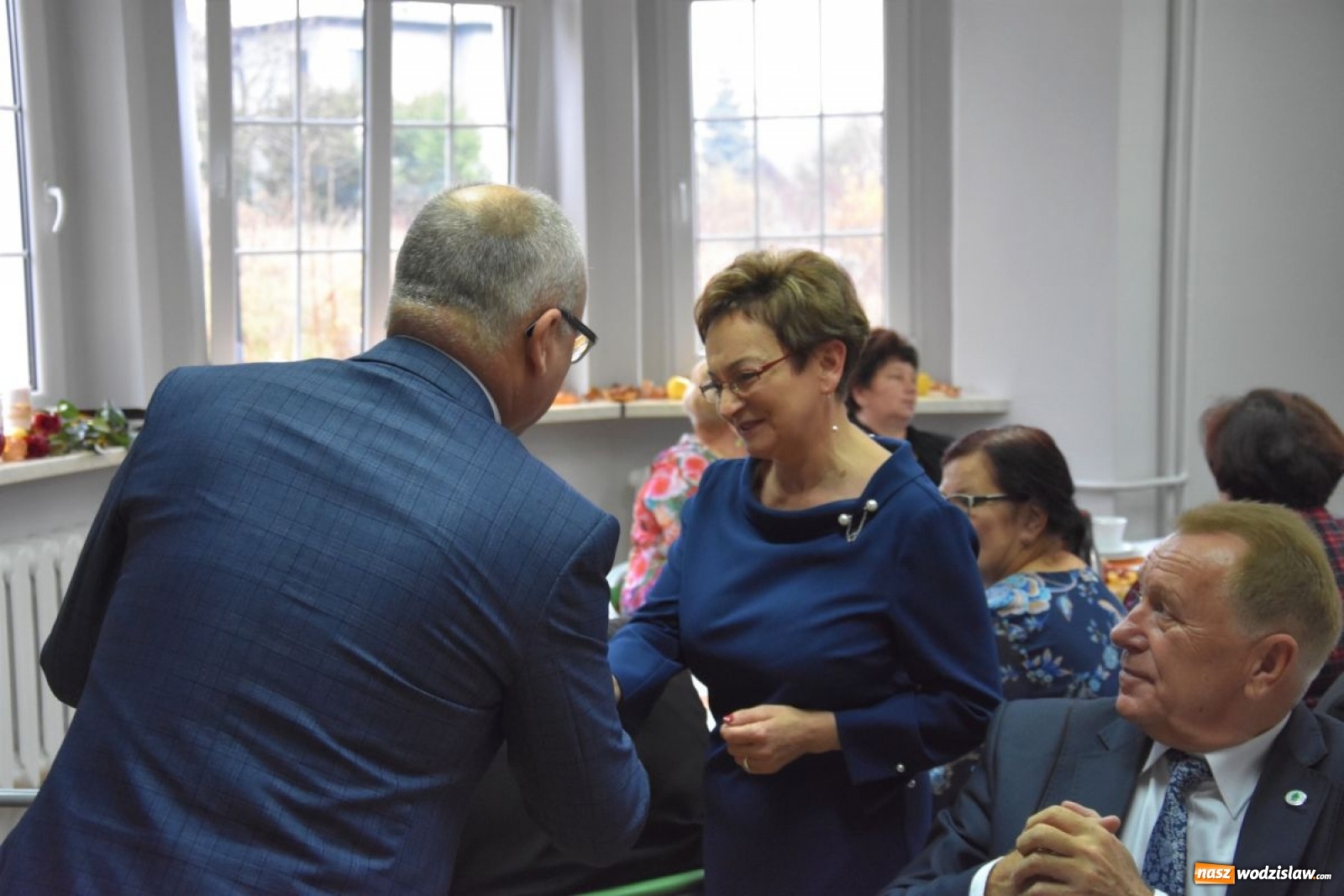 Zdjęcie w galerii na portalu naszwodzislaw.com: Pracownicy socjalni uhonorowani medalami Prezydenta RP wiadomości z regionu