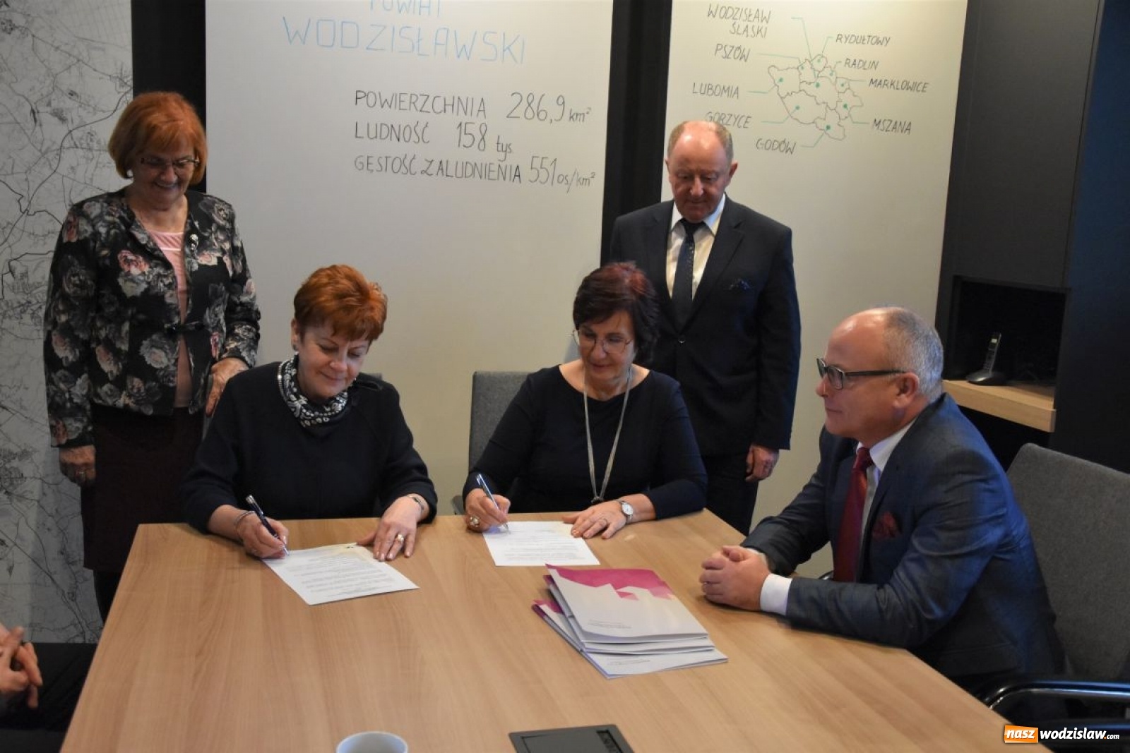 Zdjęcie w galerii na portalu naszwodzislaw.com: Pomogą młodzieży trafnie wybrać zawód wiadomości z regionu