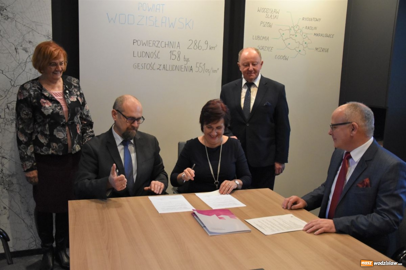 Zdjęcie w galerii na portalu naszwodzislaw.com: Pomogą młodzieży trafnie wybrać zawód wiadomości z regionu