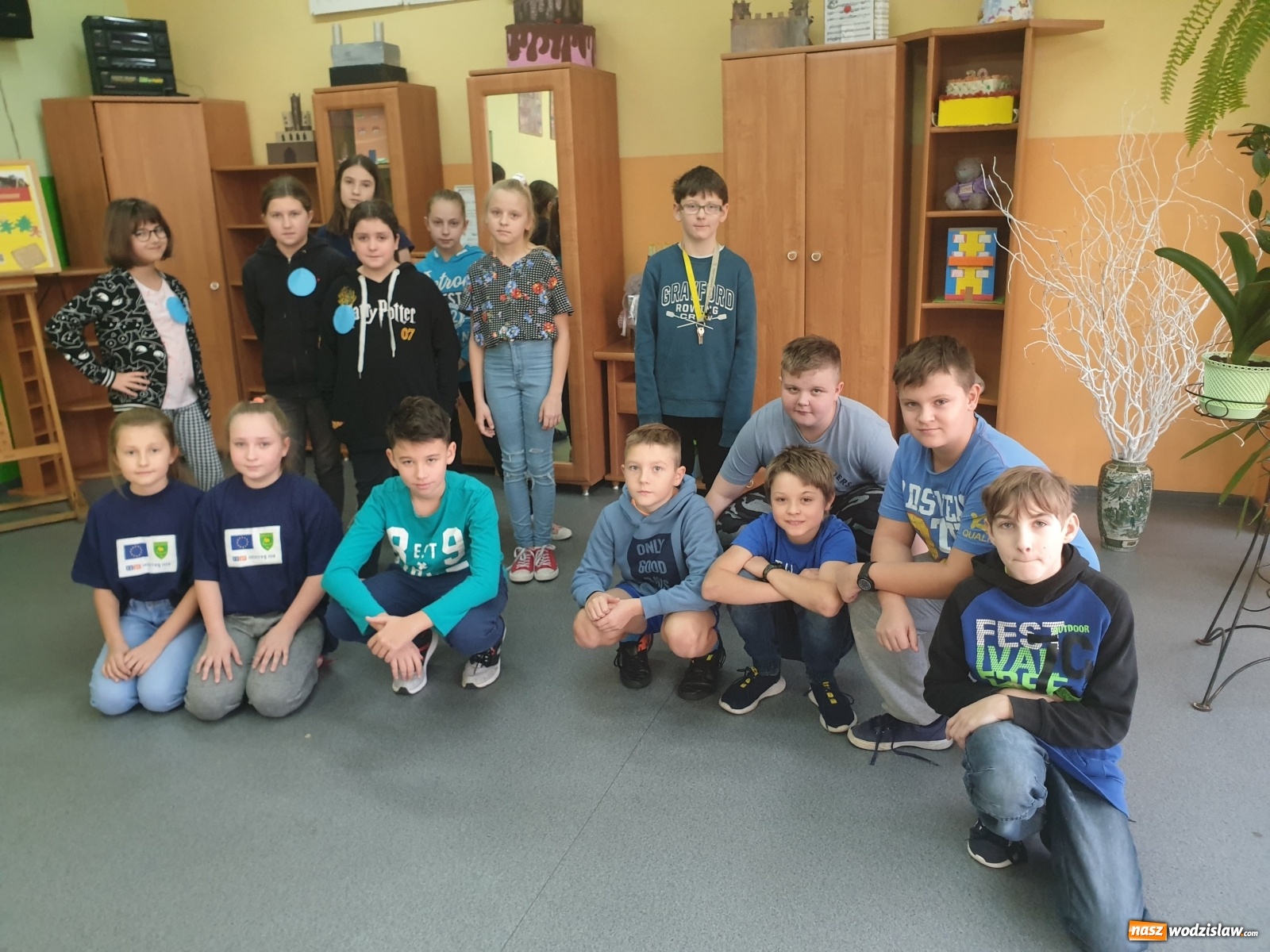 Zdjęcie w galerii na portalu naszwodzislaw.com: Międzynarodowy Dzień Praw Dziecka w SP28 wiadomości z regionu