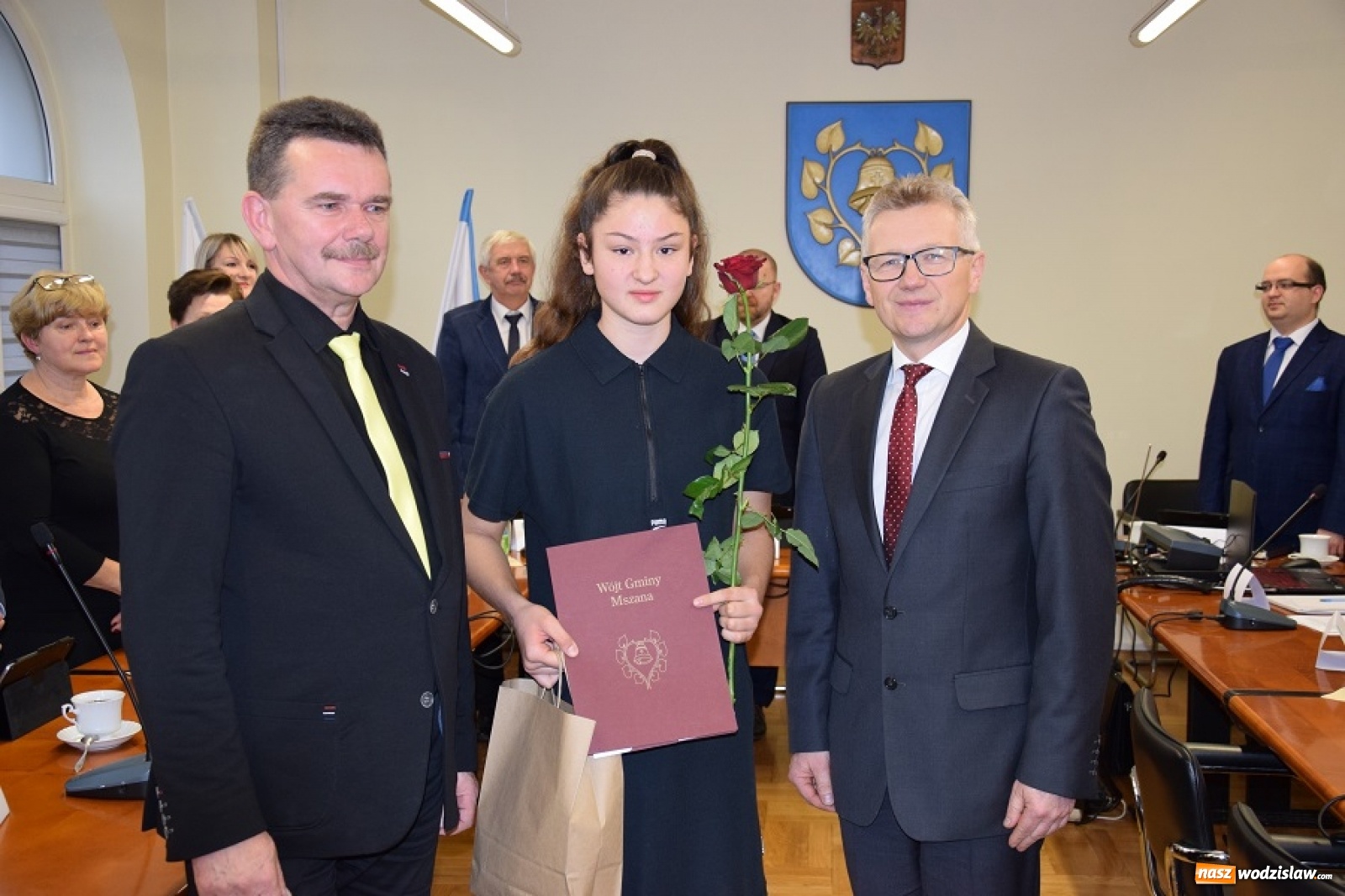 Zdjęcie w galerii na portalu naszwodzislaw.com: Sesja Gminy Mszana z nagrodami dla najlepszych sportowców wiadomości z regionu