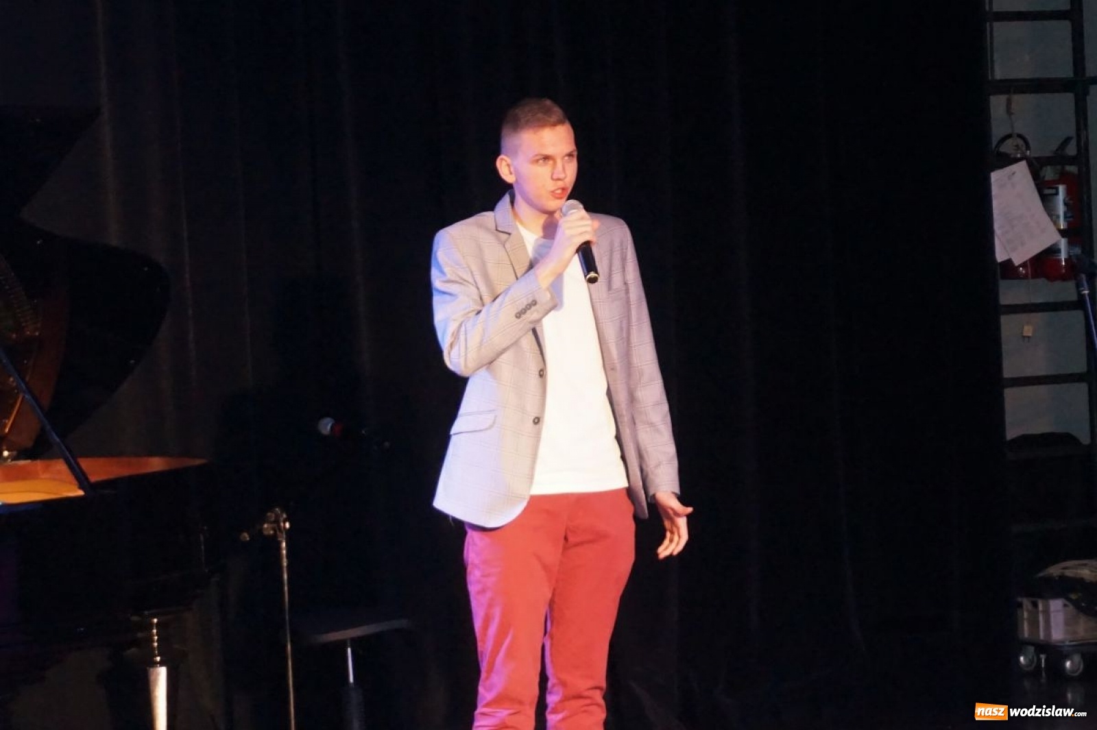 Zdjęcie w galerii na portalu naszwodzislaw.com: XII Powiatowy Konkurs Piosenki Obcojęzycznej Cantemus rozstrzygnięty wiadomości z regionu