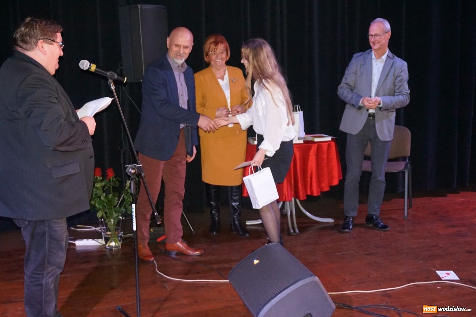 Zdjęcie w galerii na portalu naszwodzislaw.com: XII Powiatowy Konkurs Piosenki Obcojęzycznej Cantemus rozstrzygnięty wiadomości z regionu