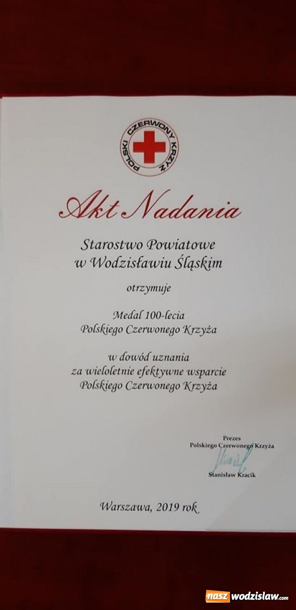 Zdjęcie w galerii na portalu naszwodzislaw.com: Starostwo Powiatowe z wyróżnieniem PCK wiadomości z regionu