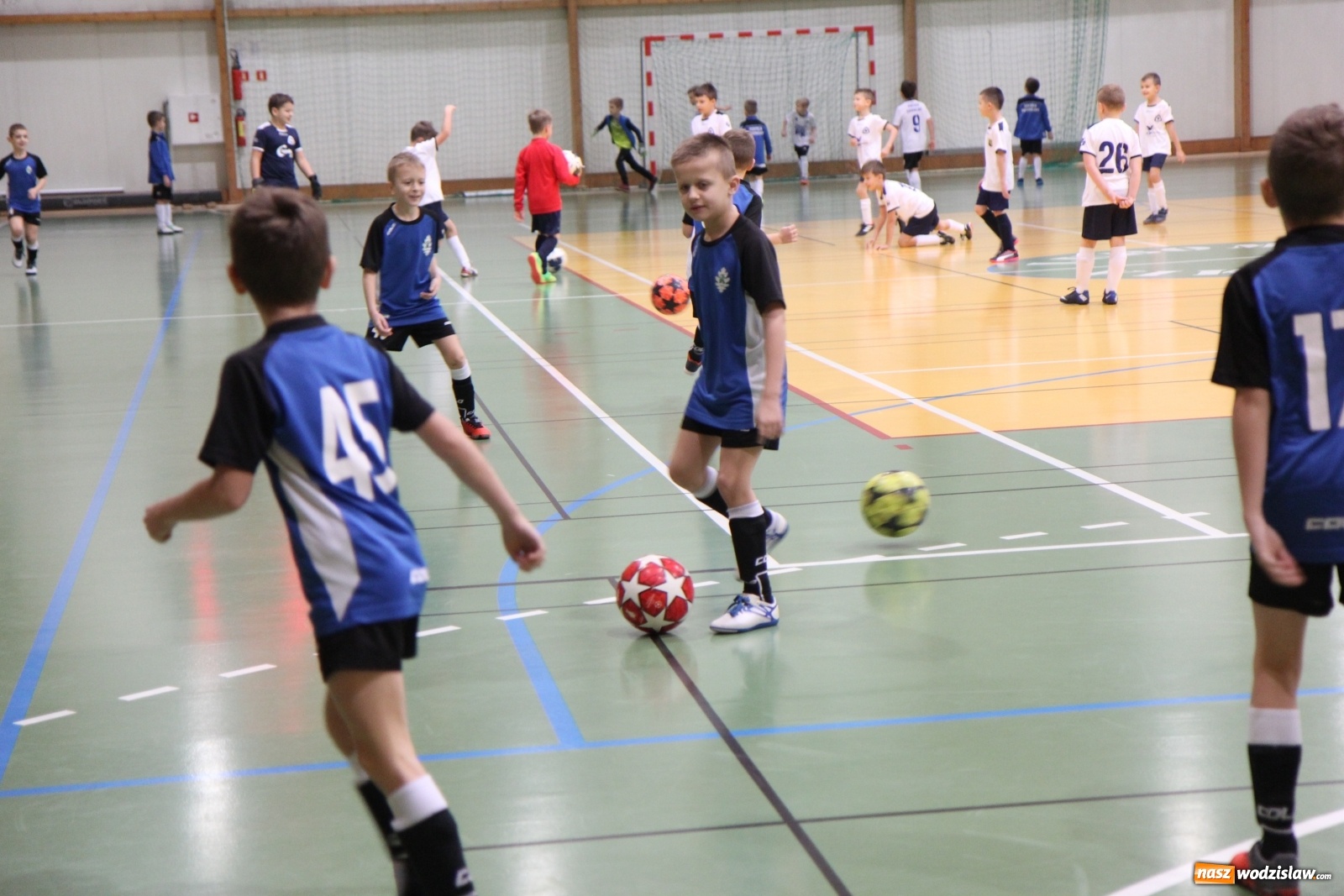 Zdjęcie w galerii na portalu naszwodzislaw.com: Sportowa rywalizacja w SP w Lubomi wiadomości z regionu