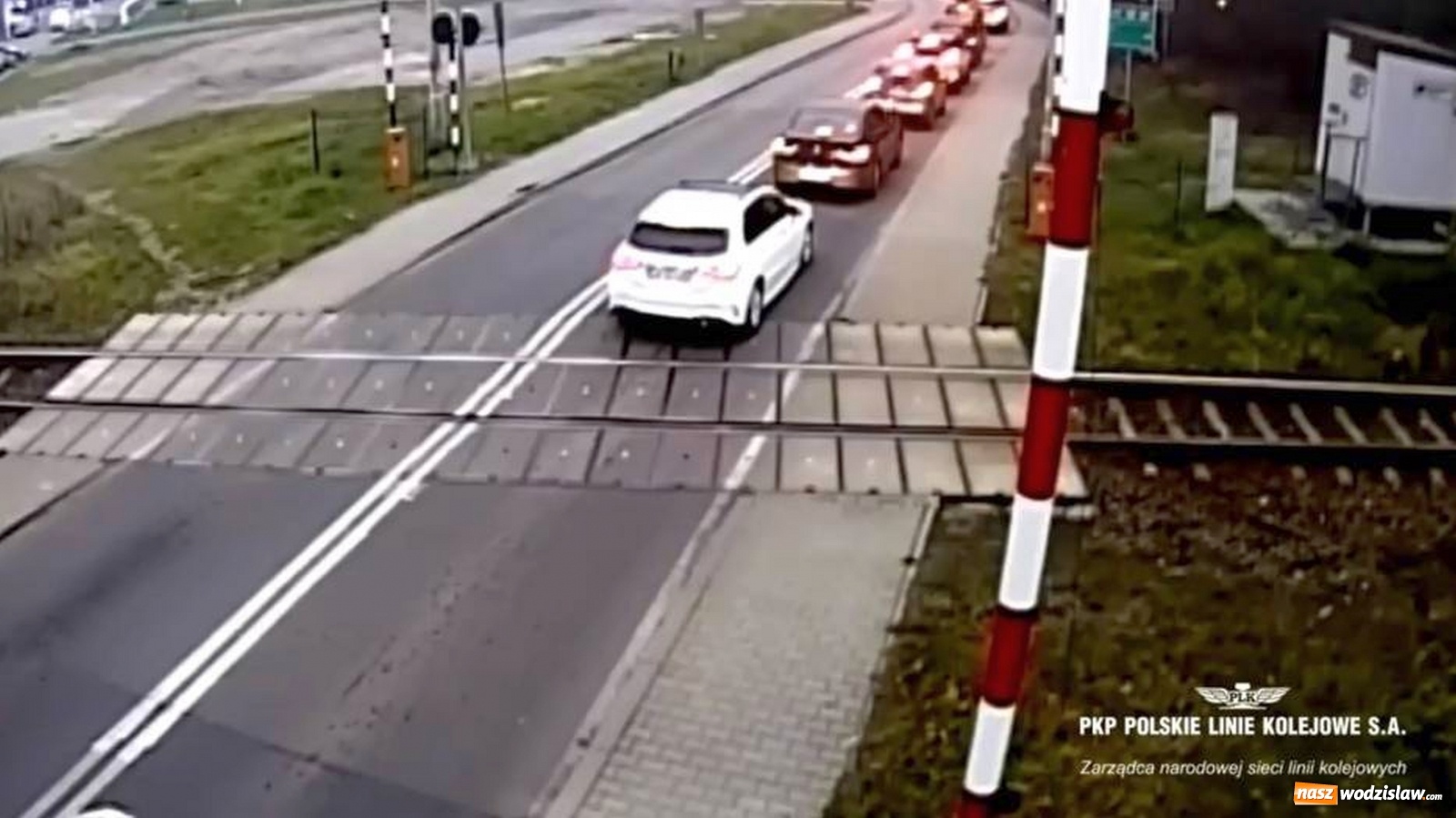 Zdjęcie w galerii na portalu naszwodzislaw.com: Ku przestrodze. O włos od tragedii na Kopernika  wiadomości z regionu