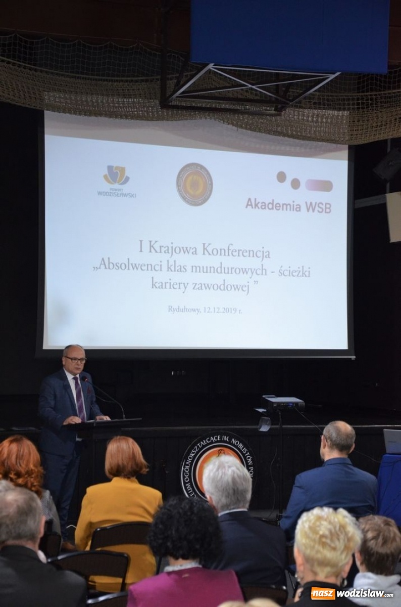 Zdjęcie w galerii na portalu naszwodzislaw.com: W Rydułtowach rozmawiano o funkcjonowaniu klas mundurowych wiadomości z regionu