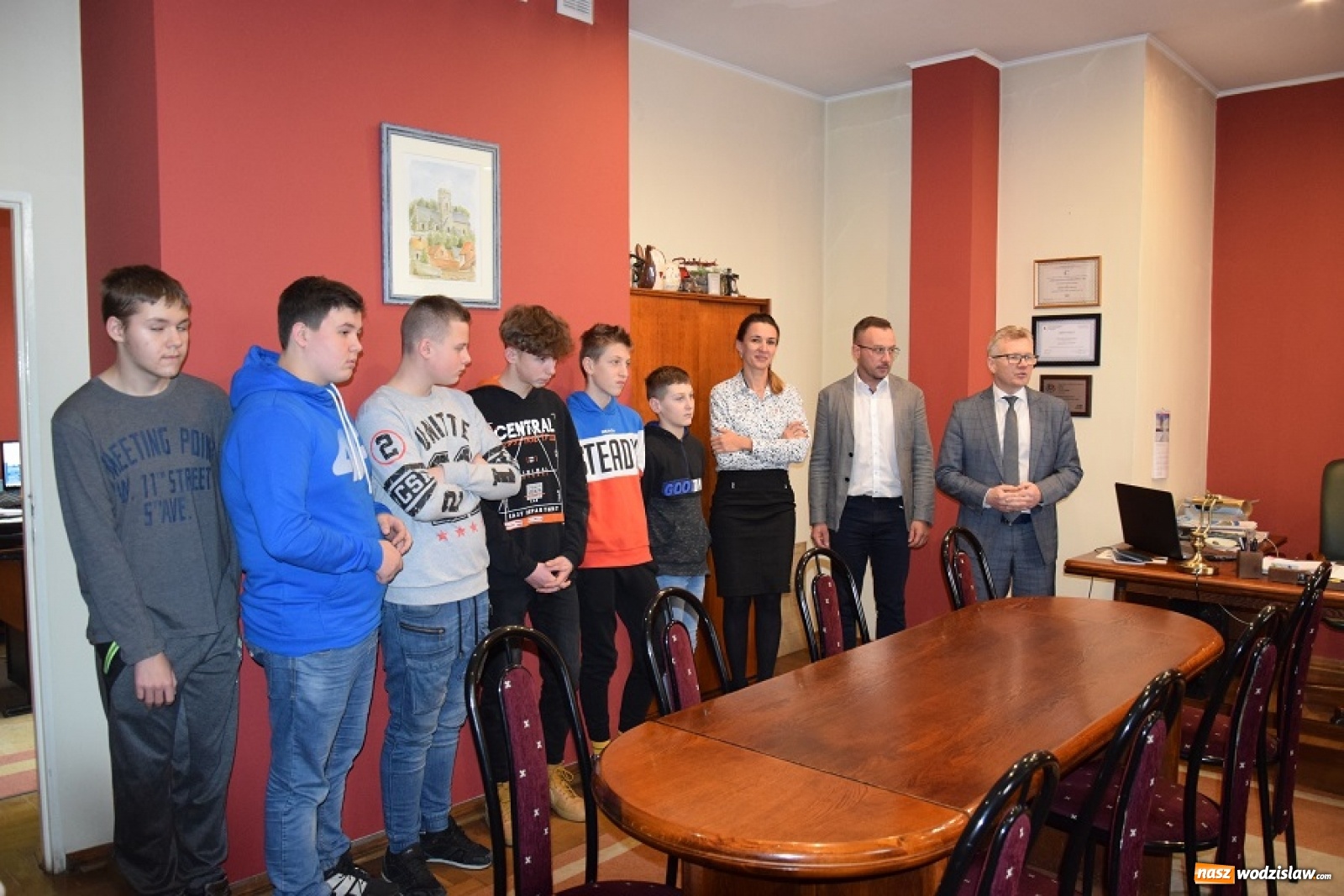 Zdjęcie w galerii na portalu naszwodzislaw.com: Uczniowie z Połomi i Gogołowej z wizytą w Urzędzie Gminy wiadomości z regionu