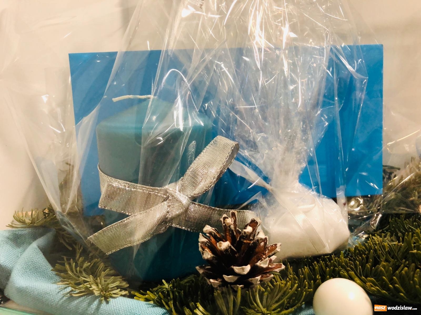 Zdjęcie w galerii na portalu naszwodzislaw.com: Święta coraz bliżej. A z nimi – prezenty! wiadomości z regionu