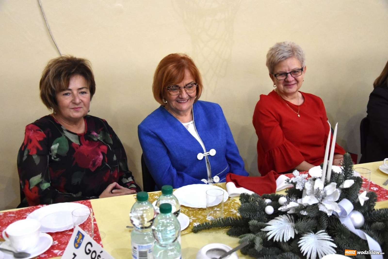 Zdjęcie w galerii na portalu naszwodzislaw.com: Powiatowe Mikołajki 2019. Zobacz wideorelację wiadomości z regionu