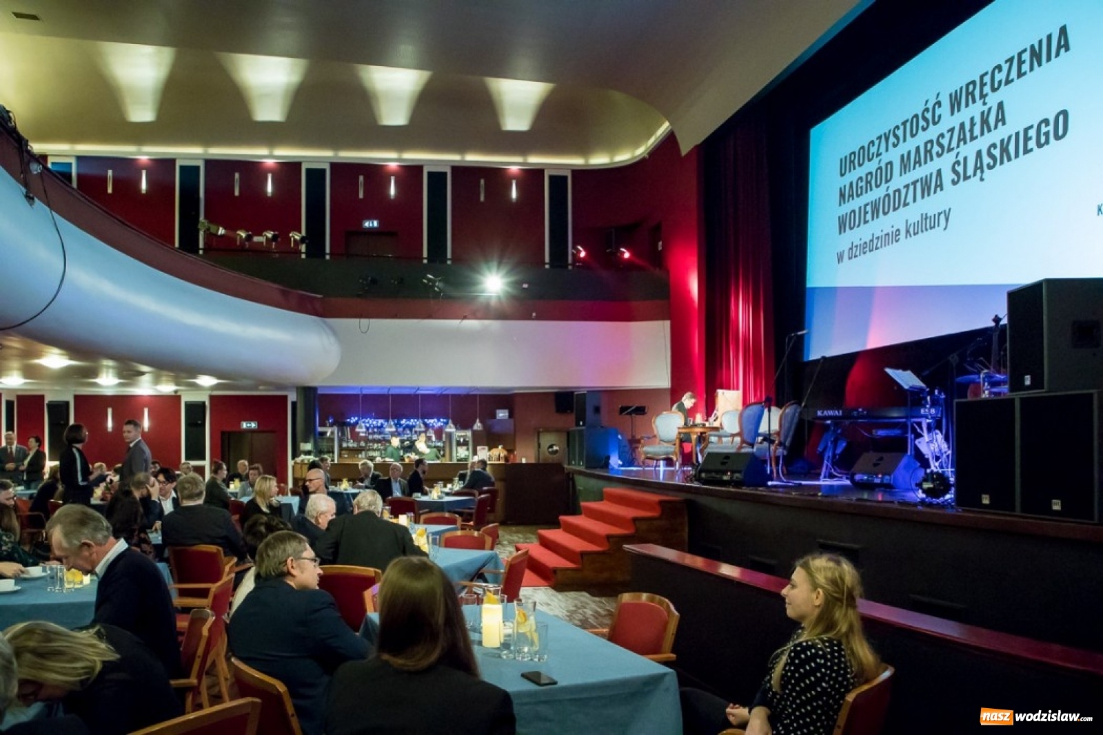 Zdjęcie w galerii na portalu naszwodzislaw.com: Wanda Bukowska z prestiżową nagrodą wiadomości z regionu