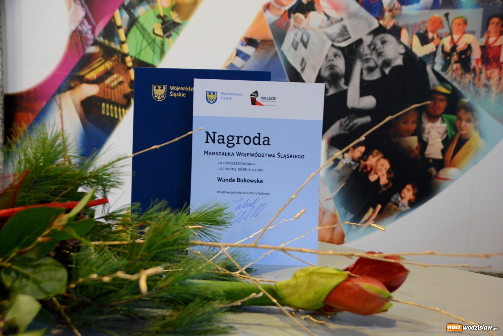 Zdjęcie w galerii na portalu naszwodzislaw.com: Wanda Bukowska z prestiżową nagrodą wiadomości z regionu