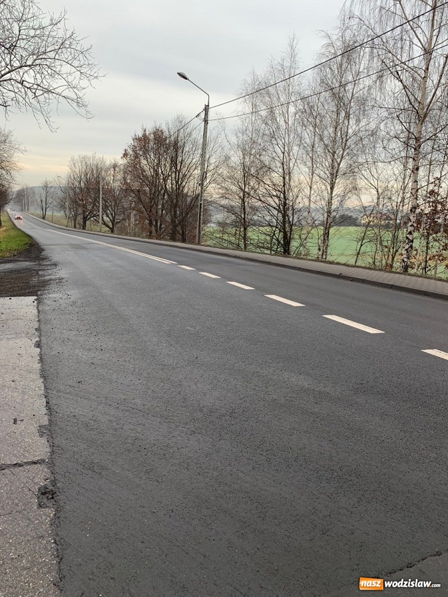 Zdjęcie w galerii na portalu naszwodzislaw.com: Kolejne drogi w gminie doczekały się nowej nawierzchni wiadomości z regionu