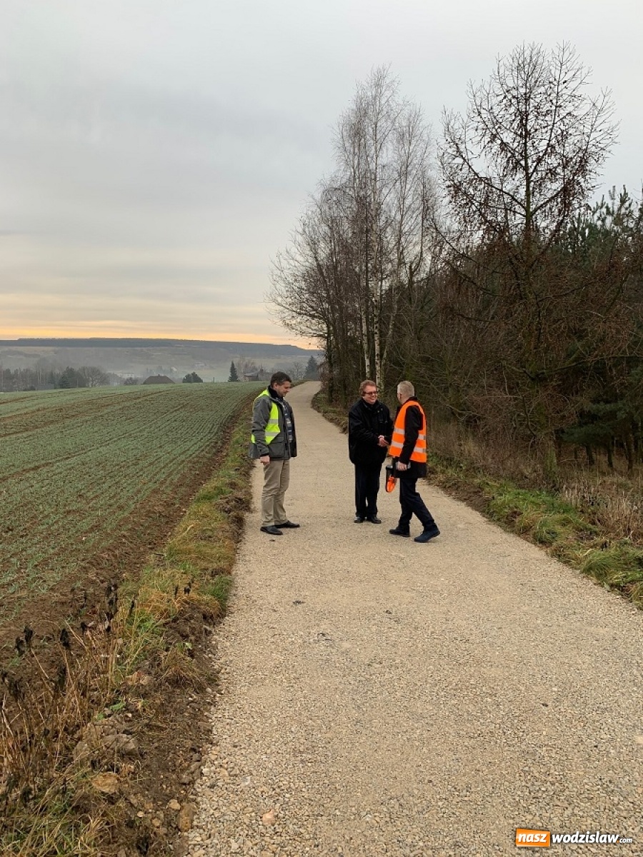 Zdjęcie w galerii na portalu naszwodzislaw.com: Kolejne drogi w gminie doczekały się nowej nawierzchni wiadomości z regionu