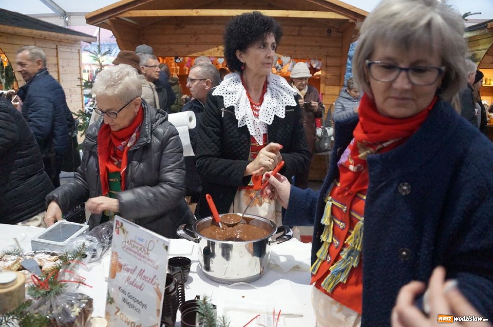 Zdjęcie w galerii na portalu naszwodzislaw.com: Kolejny Festiwal Moczki i Makówki za nami wiadomości z regionu