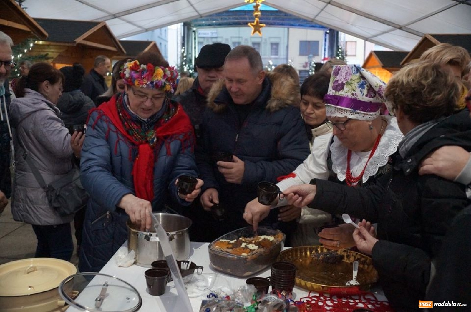Zdjęcie w galerii na portalu naszwodzislaw.com: Kolejny Festiwal Moczki i Makówki za nami wiadomości z regionu
