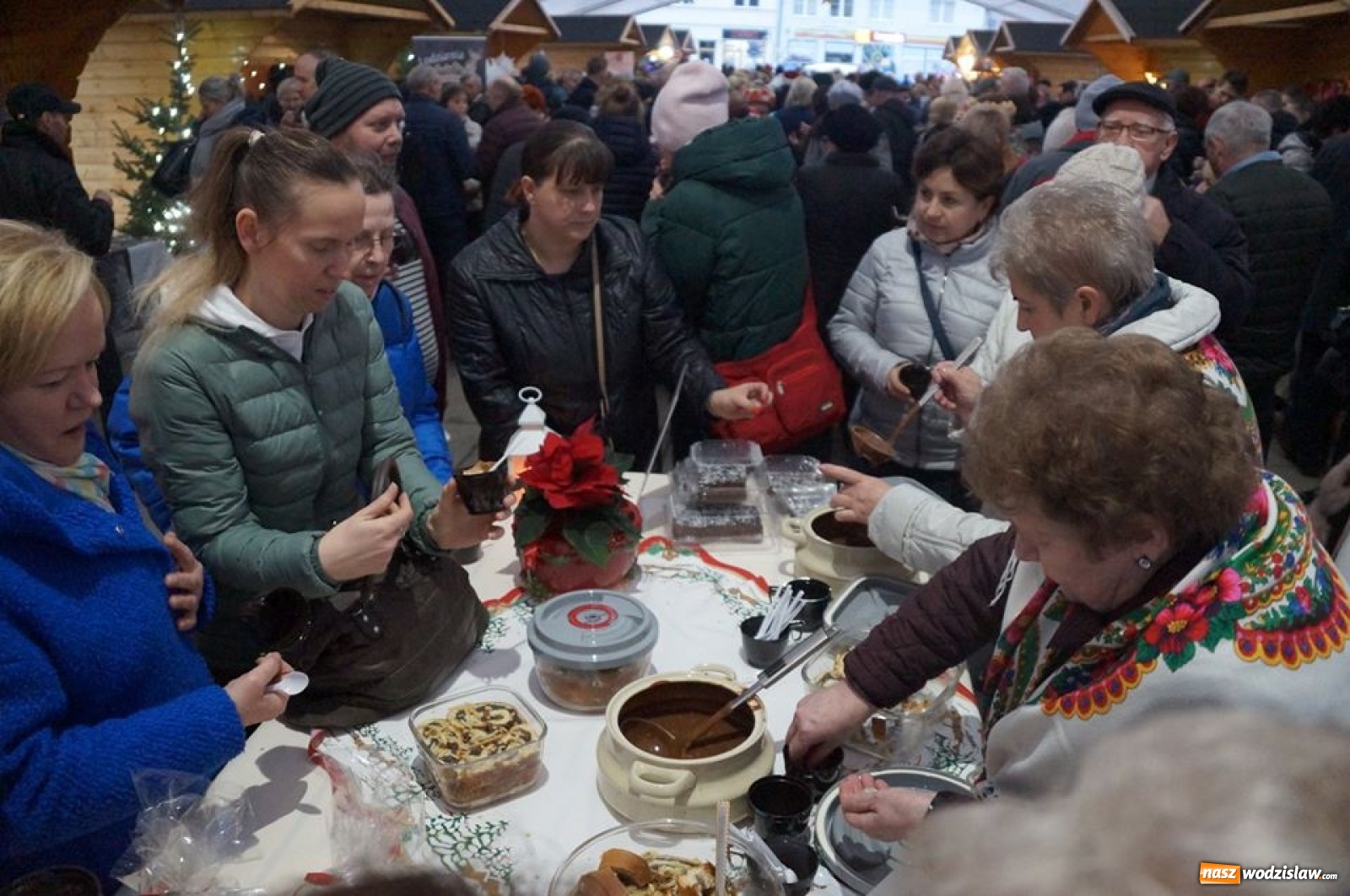 Zdjęcie w galerii na portalu naszwodzislaw.com: Kolejny Festiwal Moczki i Makówki za nami wiadomości z regionu