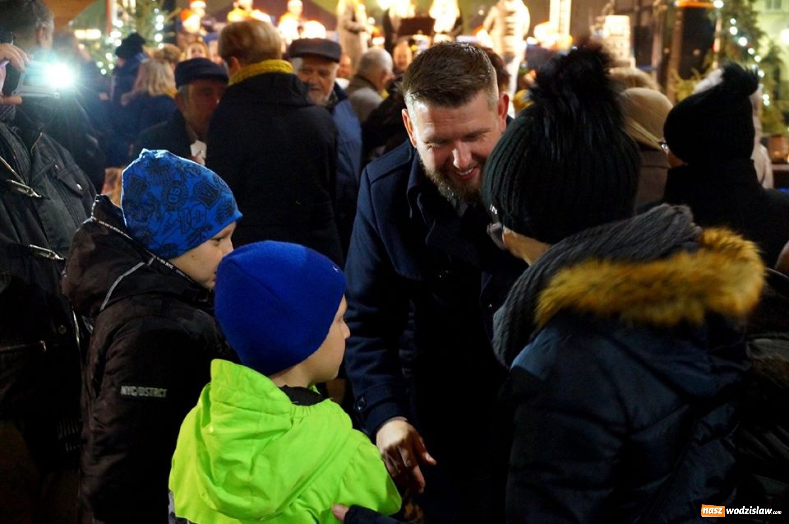 Zdjęcie w galerii na portalu naszwodzislaw.com: Wspólna wigilia prezydenta i mieszkańców wiadomości z regionu