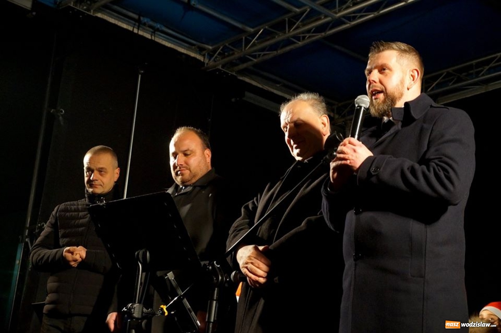 Zdjęcie w galerii na portalu naszwodzislaw.com: Wspólna wigilia prezydenta i mieszkańców wiadomości z regionu