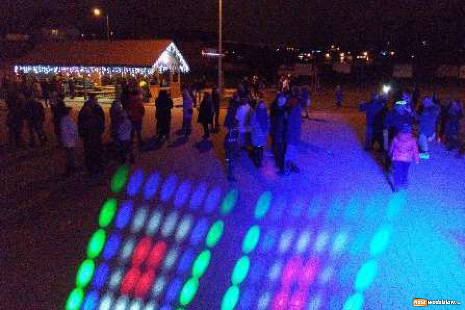 Zdjęcie w galerii na portalu naszwodzislaw.com: Gmina Mszana powitała Nowy Rok pod chmurką wiadomości z regionu