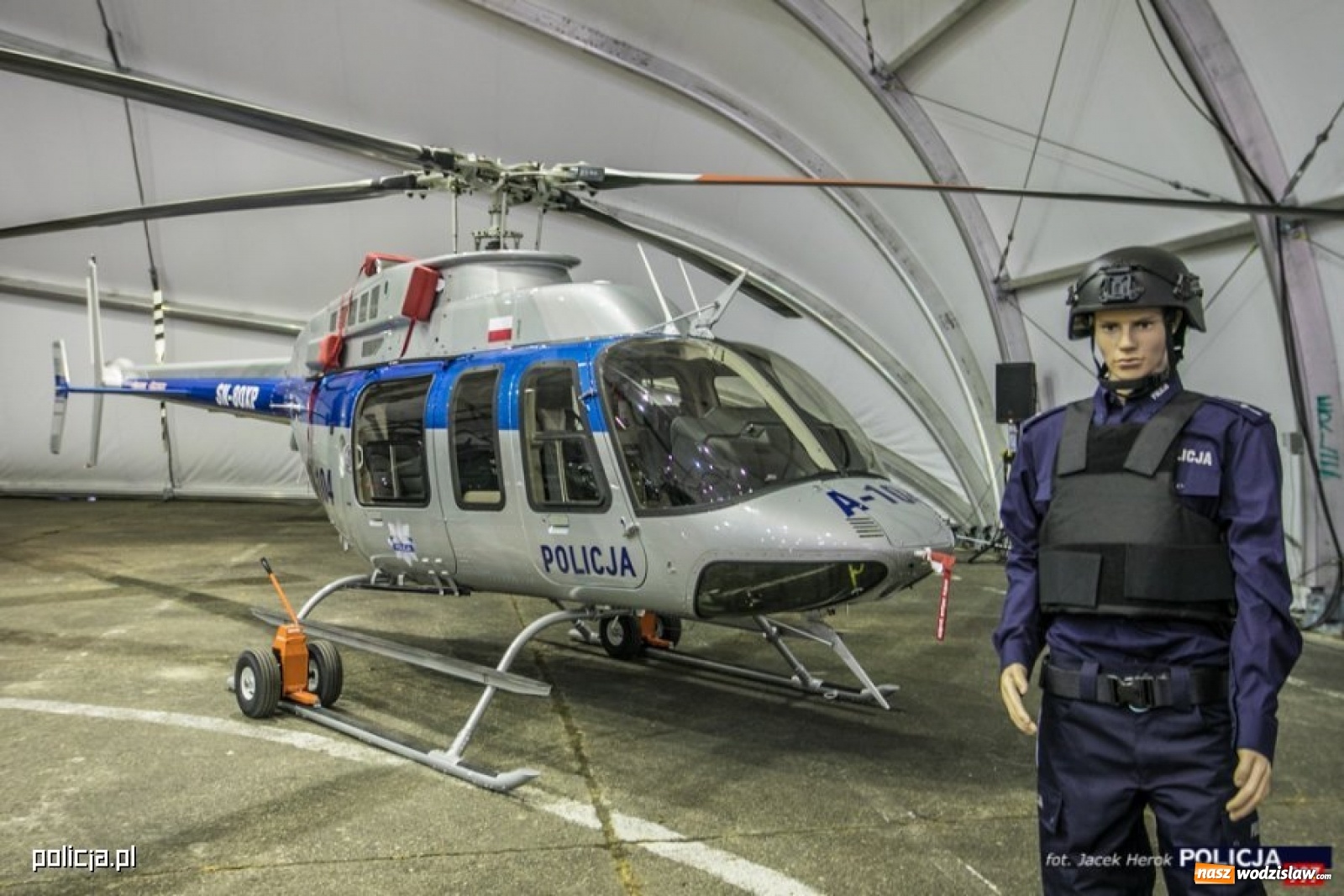 Zdjęcie w galerii na portalu naszwodzislaw.com: Polska policja chwali się nowoczesnym sprzętem [FOTO i WIDEO] wiadomości z regionu